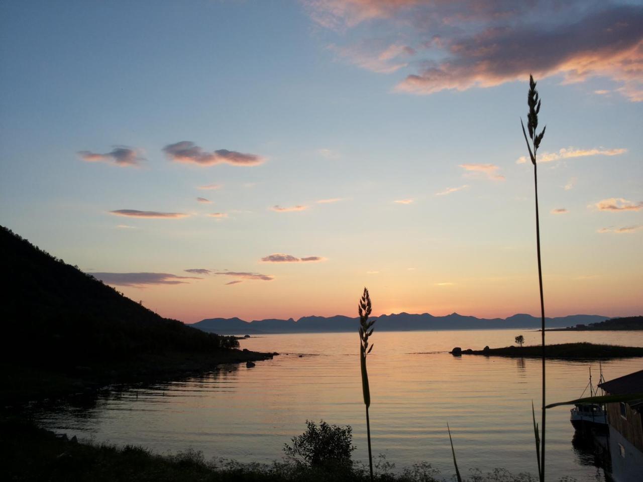 Prima Lofoten Myrland Exterior foto